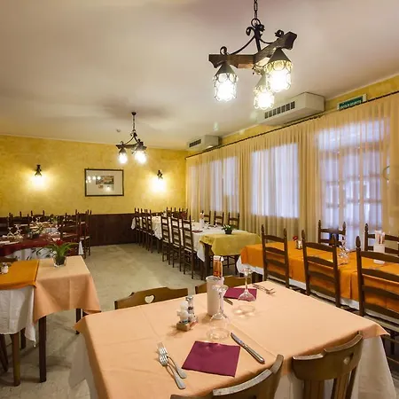 Ξενοδοχείο Ristorante Da Felice